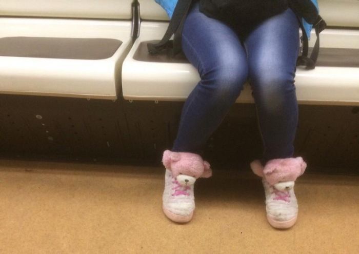 Fashion Gets Really Weird On The Russian Metro (29 pics)