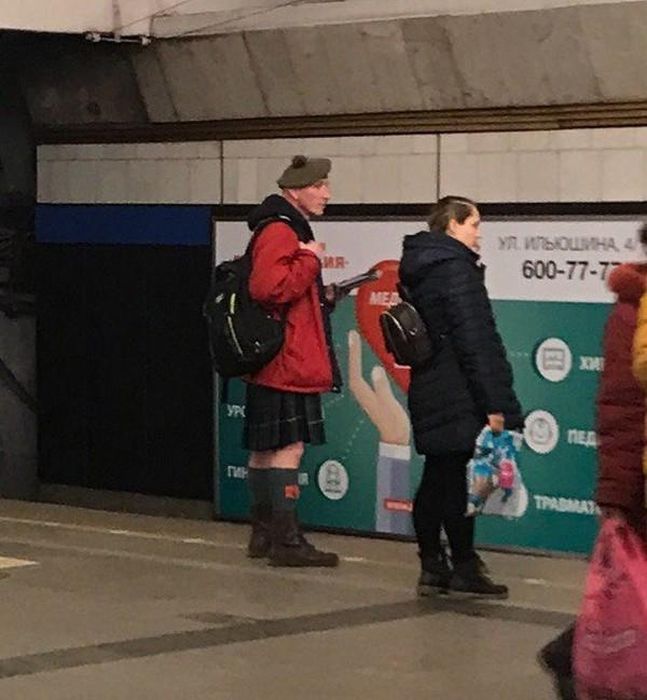 Fashion Gets Really Weird On The Russian Metro (29 pics)