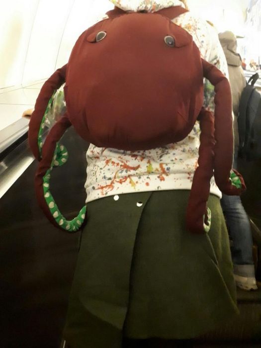 Fashion Gets Really Weird On The Russian Metro (29 pics)