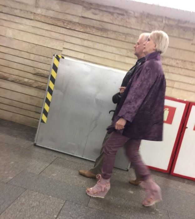 Fashion Gets Really Weird On The Russian Metro (29 pics)