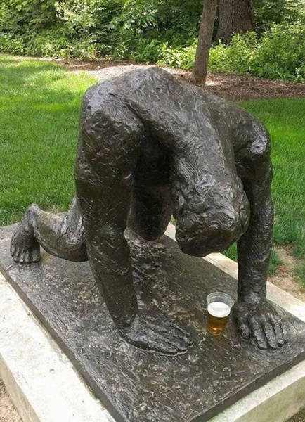 Statues Are Always Willing To Be Part Of A Photoshoot (61 pics)