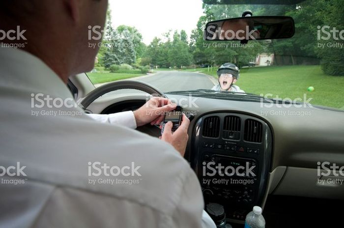 Awkward Stock Photos That Don't Hide The Pain (16 pics)