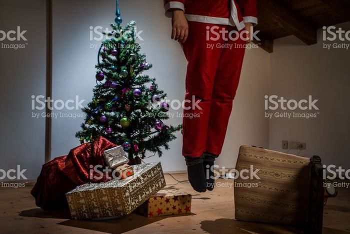 Awkward Stock Photos That Don't Hide The Pain (16 pics)
