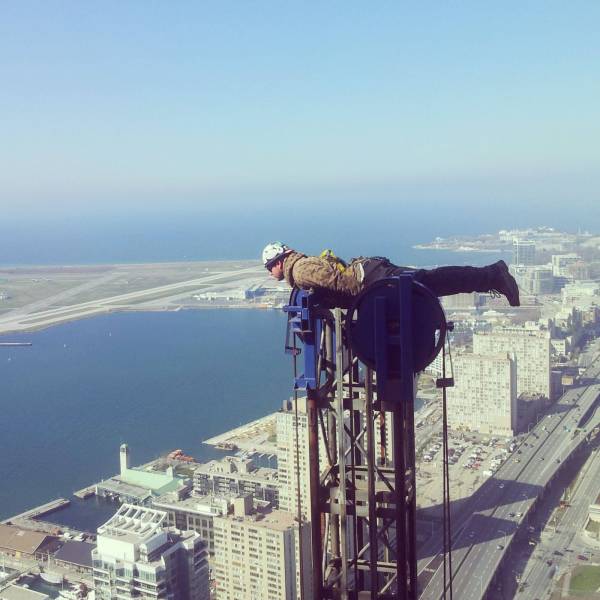 Acid Picdump (92 pics)