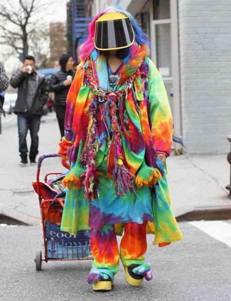 Fashion Can Be Really Brutal Sometimes (43 pics)