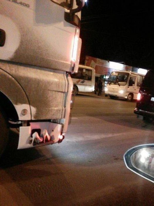 The Most Awkward Cars To Ever Hit The Road (43 pics)