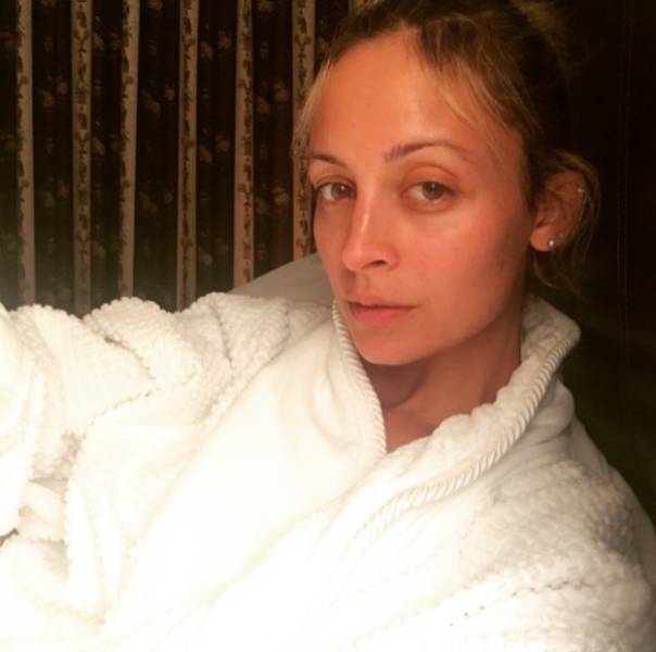 Celebs Without Make-Up Are Just Normal Human Beings (27 pics)