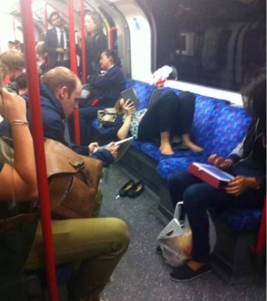 You Will Be Able To Feel The Cringe Invading Your Brain (52 pics)