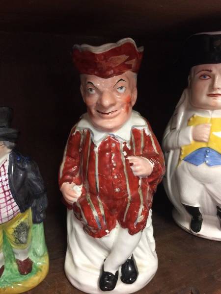 You Can Find Some Really Weird Stuff By Digging Through A Thrift Shop (47 pics)