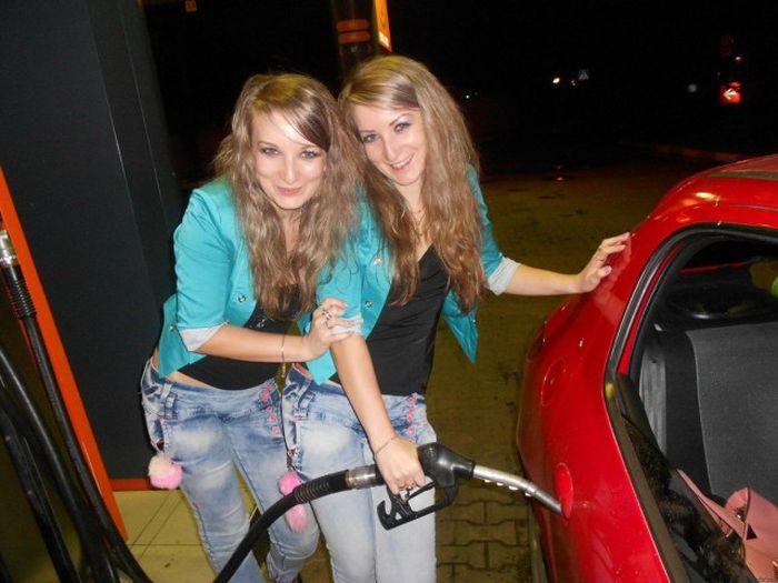 Some Girls Are Dangerous Behind The Wheel Of A Car (47 pics)