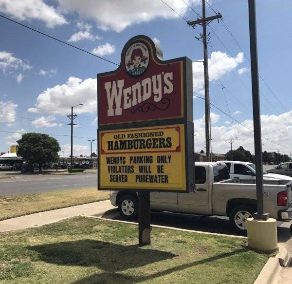 Wendy’s Has A Very Strong Sign Game (10 pics)