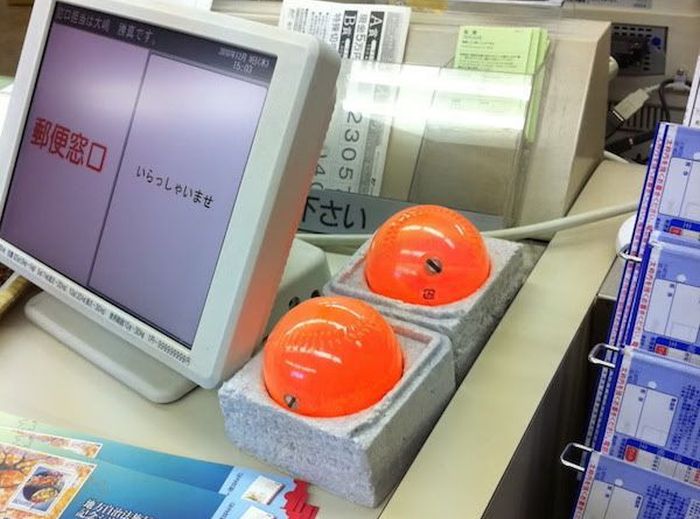 Color Balls Are Helping People Crack Down On Robberies (2 pics)