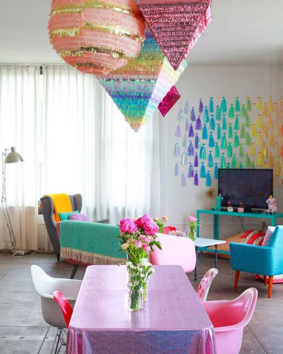 What It’s Like To Live Inside Of A Rainbow (21 pics)