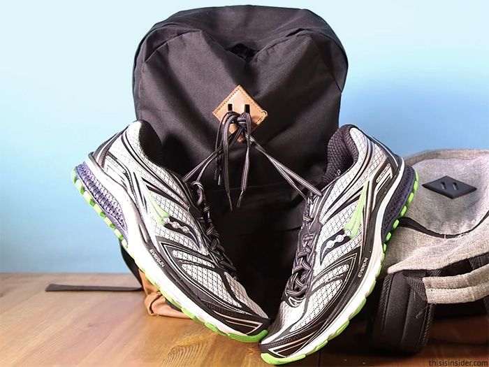 The Secret Behind The Backpack Square Is Revealed (2 pics)