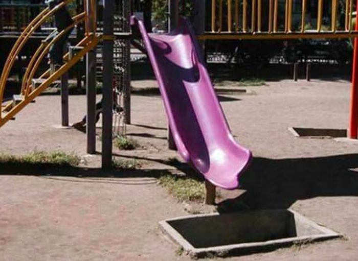Playgrounds That Honestly Suck (17 pics)