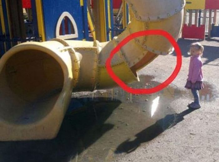 Playgrounds That Honestly Suck (17 pics)