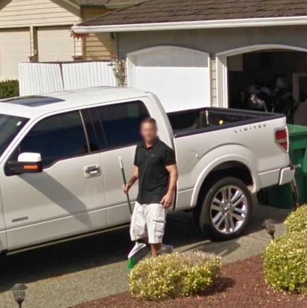 Man Pursues Google Street View Car On A Broom (4 pics)