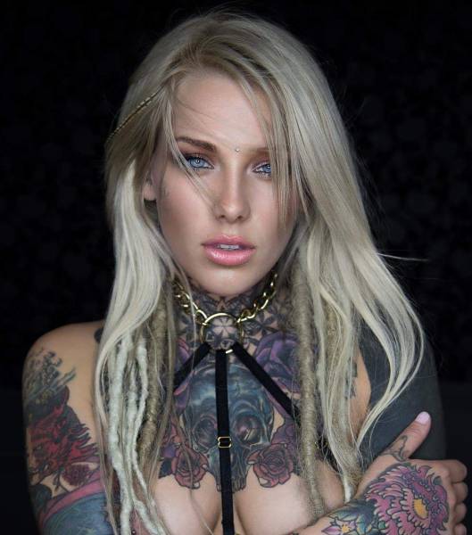 Tattooed Girls Are Extremely Sexy (30 pics)