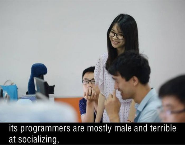 Chinese Companies Are Hiring Sexy Programming Cheerleaders (5 pics)