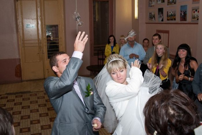 Russian Weddings Are Funny (21 pics)