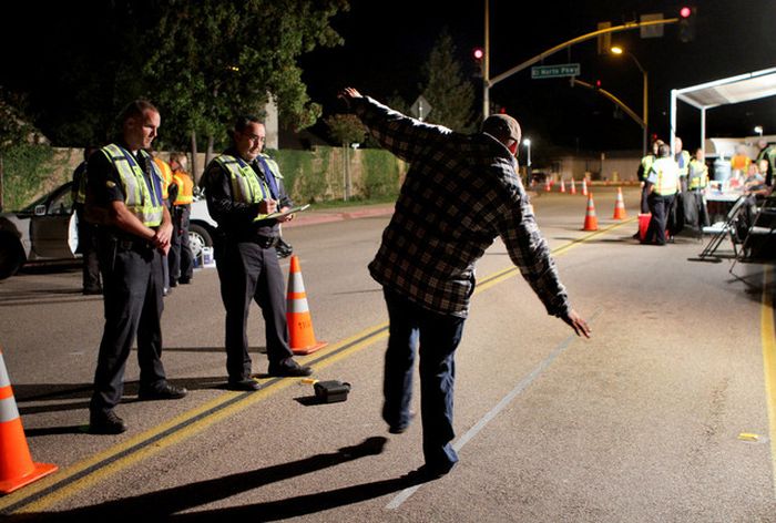 New Zealand Paper Shames Drunk Drivers (2 pics)