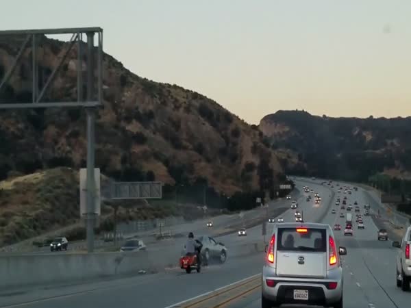 Driver Captures Road Rage Incident In Santa Clarita