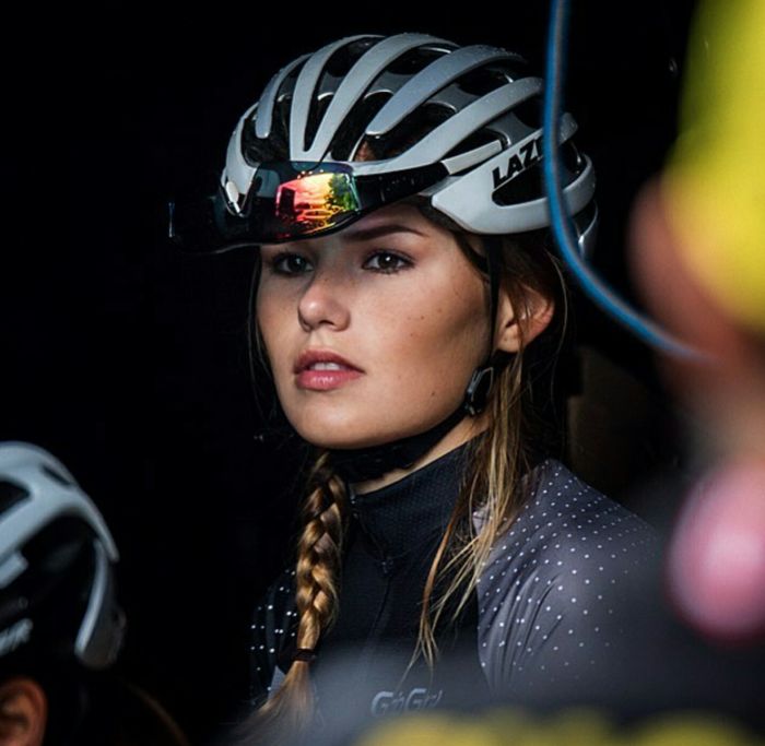 This Dutch Cyclist Will Steal Your Heart (12 pics)