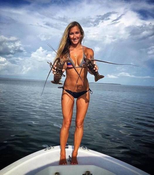 Fishing Is Really Hot Nowadays (35 pics)