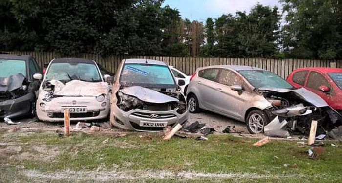 The Most Expensive Car Accident Of This Man’s Entire Life (11 pics)
