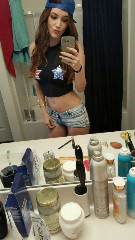 Girls In Shorts Are The Best Thing About Summer (30 pics)