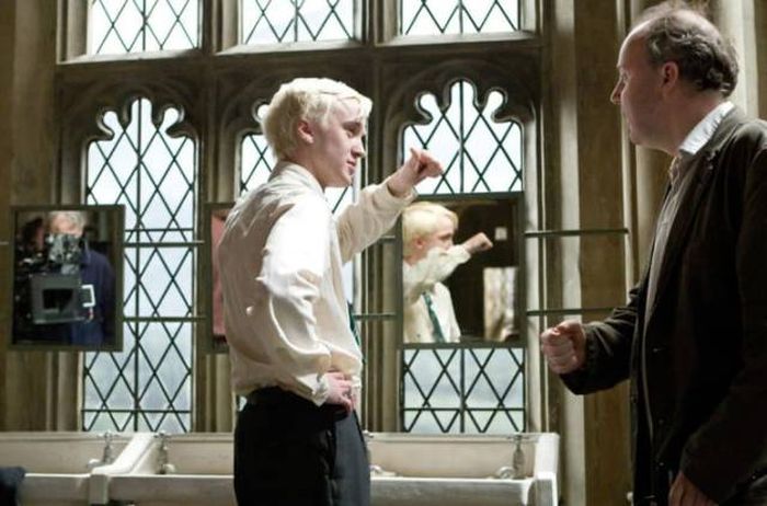 22 Awesome Behind The Scenes Photos From Harry Potter (45 pics)