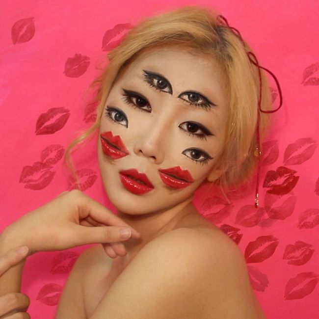 What This Artist Does To Her Face Will Seriously Mess Up Your Brain (29 pics)