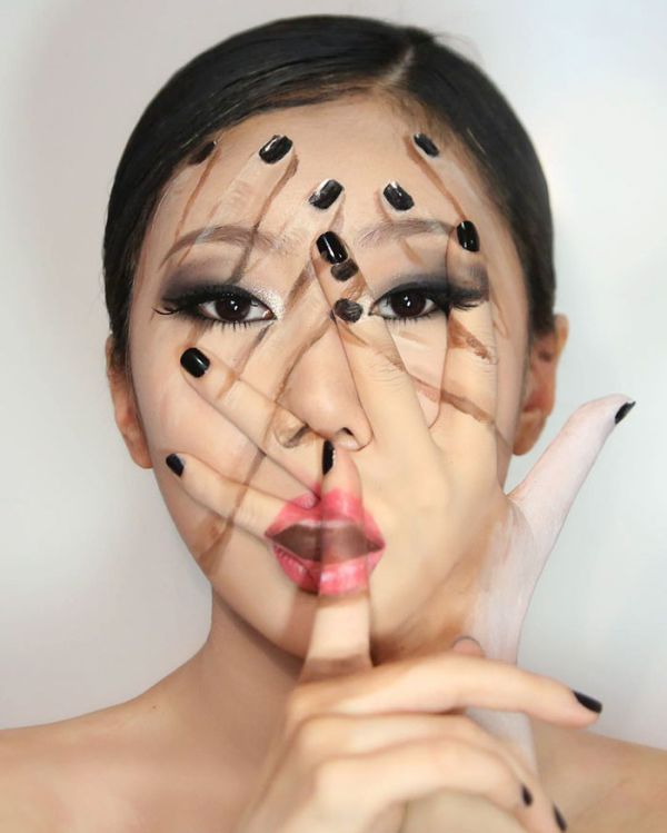 What This Artist Does To Her Face Will Seriously Mess Up Your Brain (29 pics)