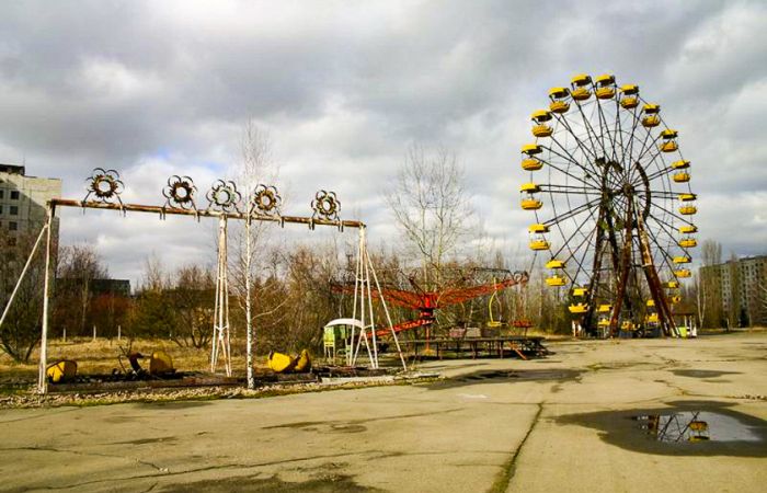 Contaminated Equipment In Chernobyl (14 pics)