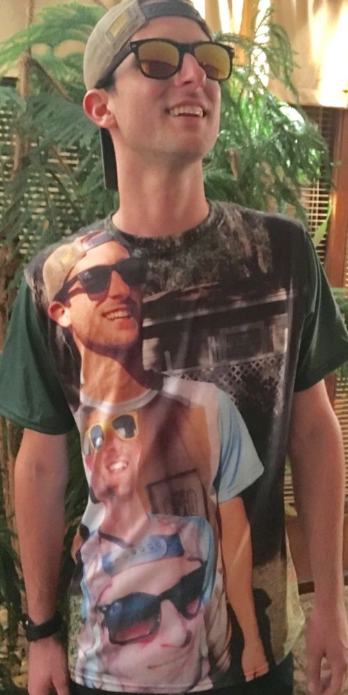 This T-Shirt Is Straight Out Of Inception (3 pics)
