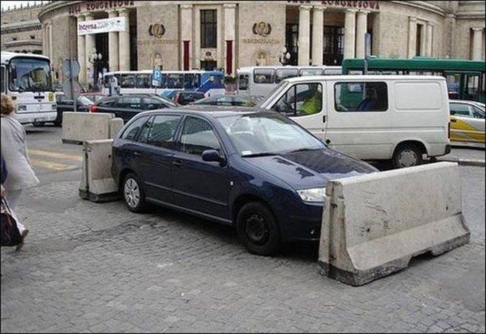 Why It's A Bad Idea To Park In Wrong Places (34 pics)