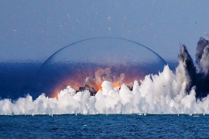 Thermobaric Bombs Are Crazy (4 pics)