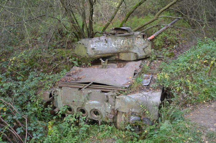 The Earth Is Claiming These Abandoned Tanks In Germany (9 pics)