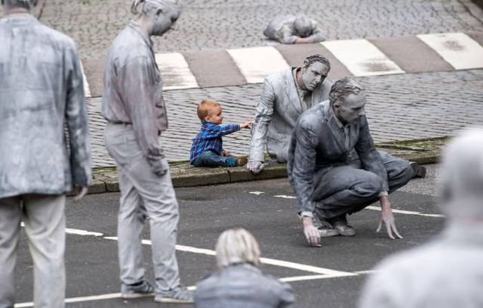 Acid Picdump (93 pics)
