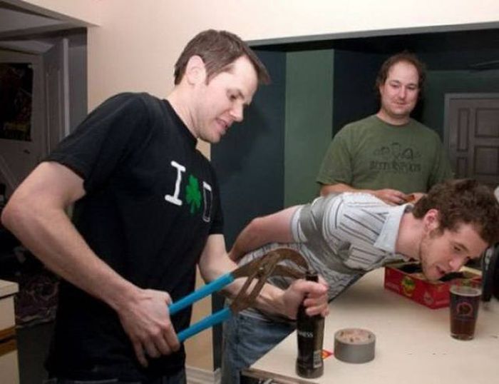 Men Just Being Men (47 pics)