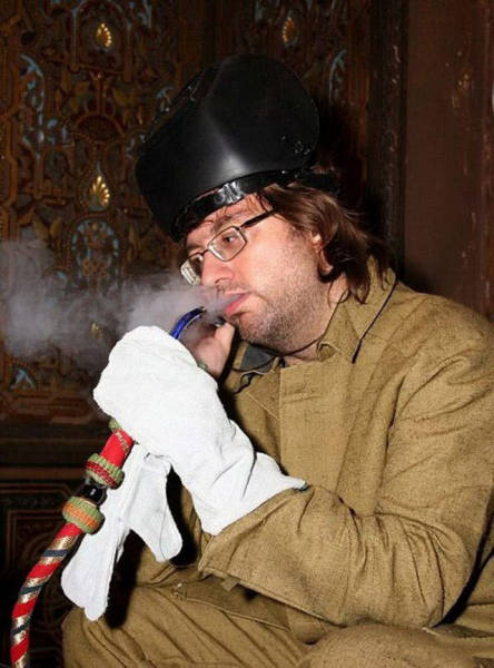 Men Just Being Men (47 pics)