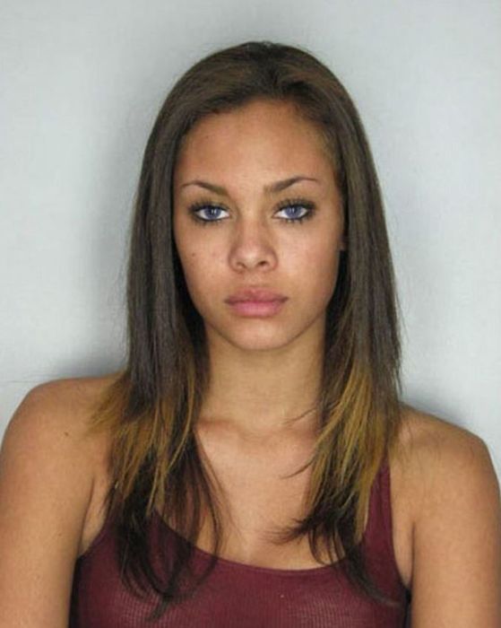 Bad Babes With Smoking Hot Mugshots (16 pics)