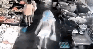 Nervous People Freaking Out (30 gifs)