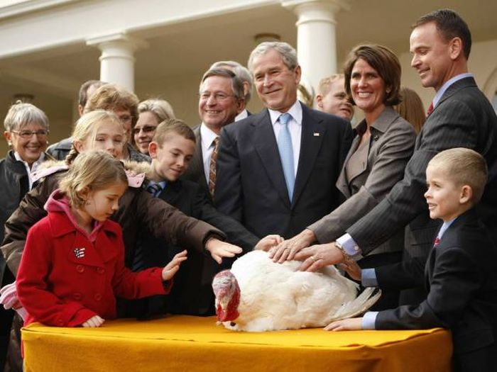 A Reminder Of Why Everyone Liked George W. Bush In The First Place (34 pics)
