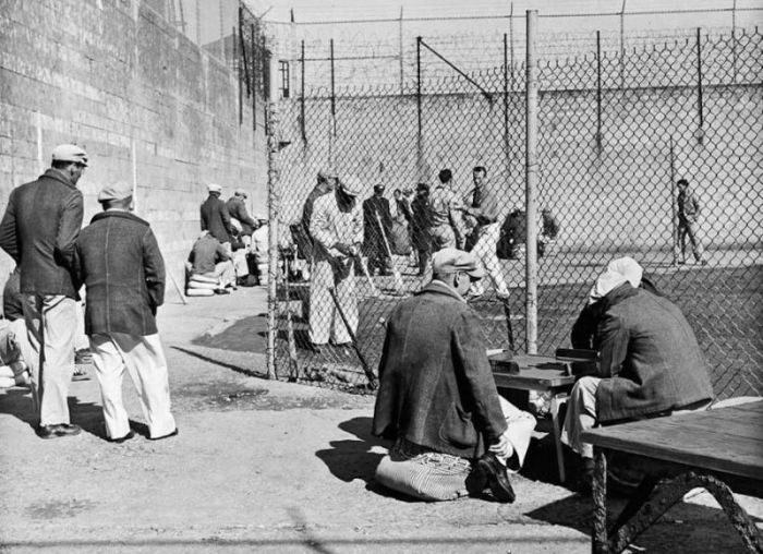 Vintage Photos From Inside Alcatraz (19 pics)