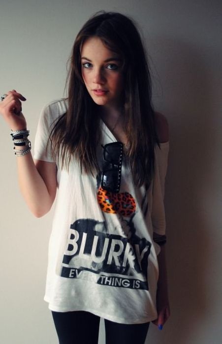 Gorgeous Girls That Will Greatly Improve Your Day (35 pics)