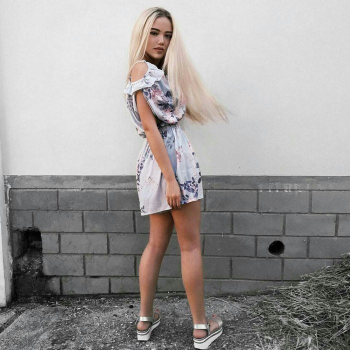 Gorgeous Girls That Will Greatly Improve Your Day (35 pics)