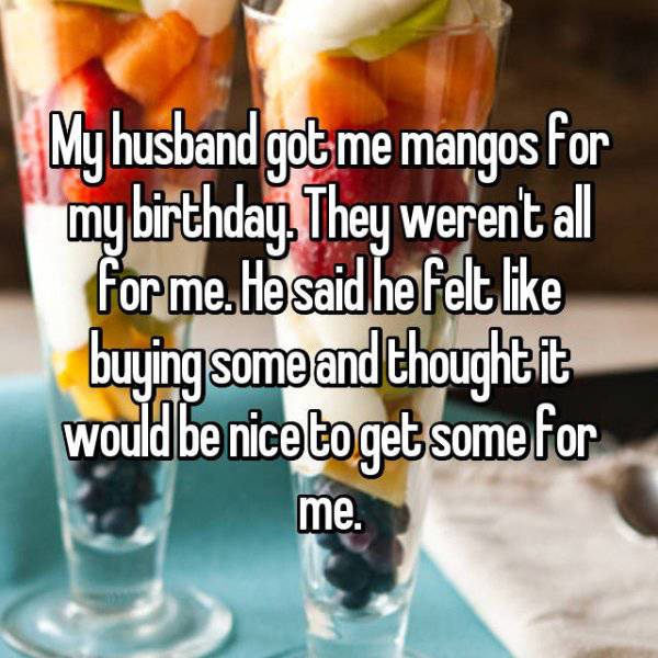 People Reveal The Worst Birthday Gifts They've Received (20 pics)