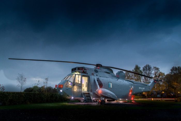 There's A Hotel Room Inside This Helicopter (6 pics)