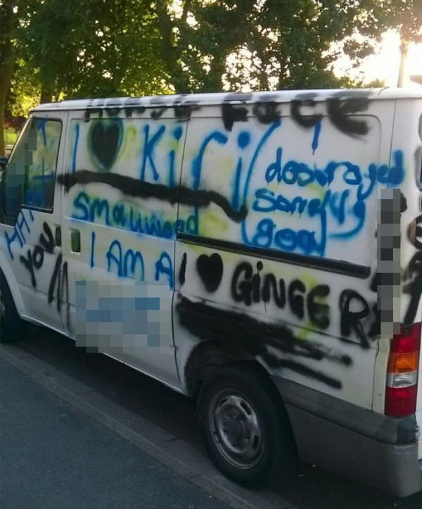 Angry Lover Covers Cheating Partner's Vehicle In Spray Paint (4 pics)